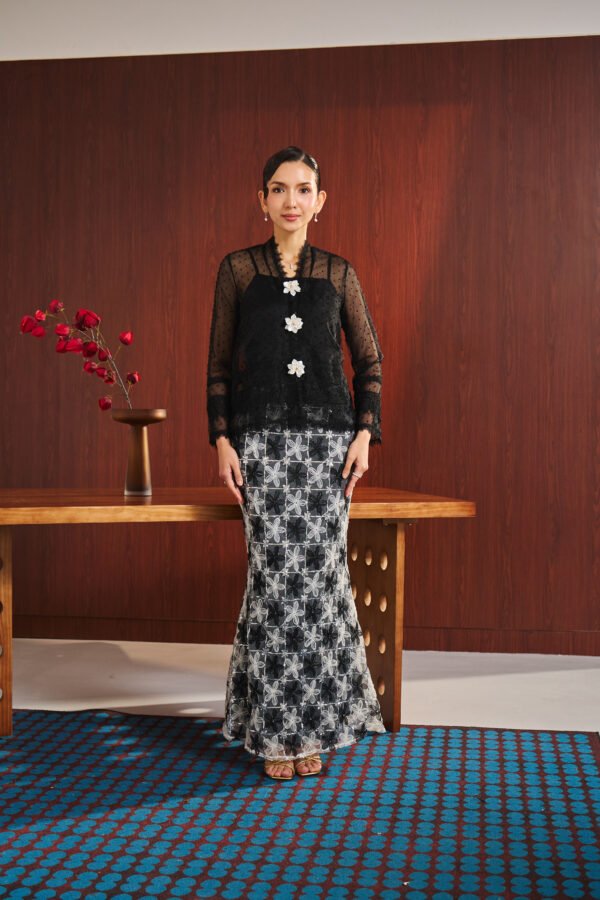 ZAHARA MIDNIGHT BLACK