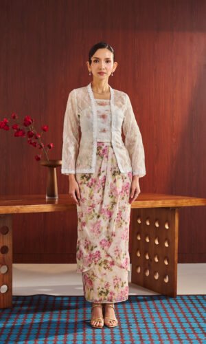 SALMA BLUSH WHITE (PREORDER)