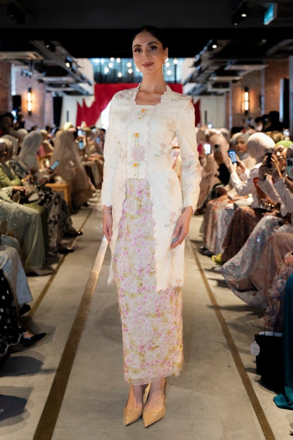 SARIMA VANILLA CREAM