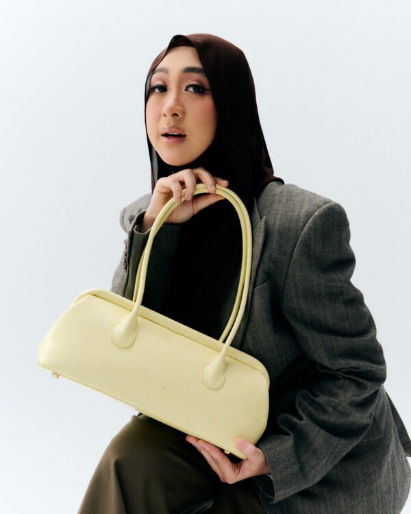 SIERRA IN BUTTER YELLOW